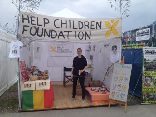 helpchildrenfoundation-stand-afrika-tage-muenchen-000